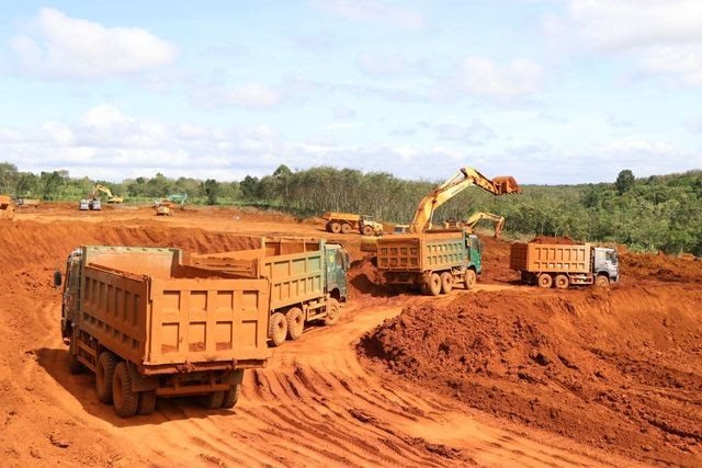 Chuẩn bị nguồn lực triển khai 5 dự án bauxit - alumin - nhôm tại Đắk Nông- Ảnh 1.