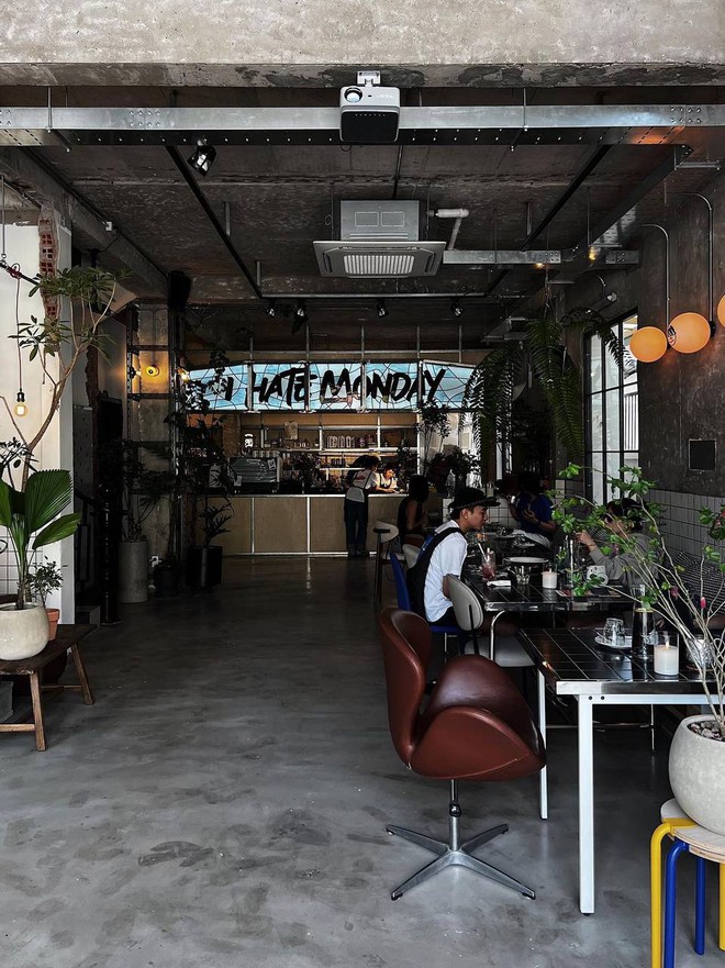 Những quán cà phê tại Sài Gòn được giới trẻ review rần rần trên Threads, có nơi vô cùng hợp lý để "trốn nóng" dịp nghỉ Giỗ Tổ Hùng Vương