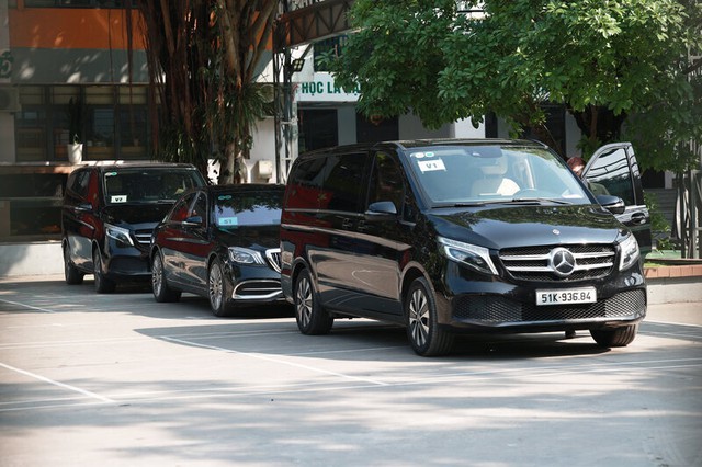 Chiếc Mercedes-Benz S-Class độ Maybach chở CEO Apple tại Hà Nội từng đưa đón Khoa Pug, nhiều lần dùng làm xe hoa- Ảnh 2.