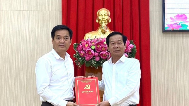 Phó Chủ tịch UBND tỉnh Kiên Giang làm Bí thư Thành uỷ Phú Quốc- Ảnh 1.