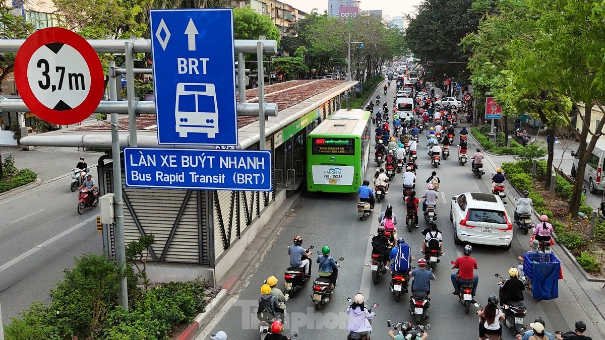 Tuyến buýt nhanh BRT hoạt động ra sao trước khi được Hà Nội đề xuất thay bằng đường sắt đô thị?- Ảnh 10.