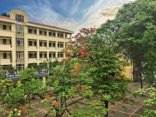 Điểm danh các trường THPT công lập ở quận đông dân nhất Hà Nội: Năm ngoái điểm chuẩn đầu vào thấp nhất là 37,25- Ảnh 8.