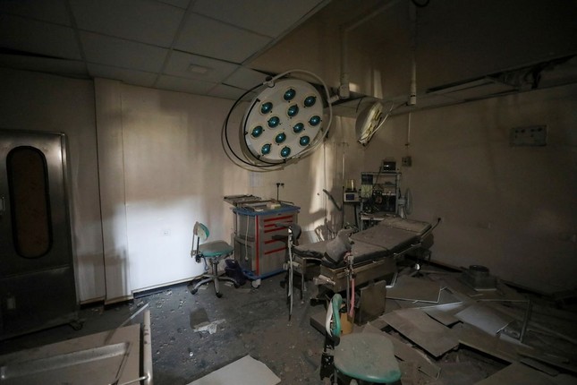 Trung tâm thụ tinh ống nghiệm ở Dải Gaza trúng đạn, 5.000 mầm sống bị phá hủy- Ảnh 6.