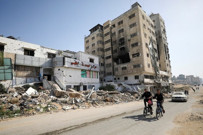 Trung tâm thụ tinh ống nghiệm ở Dải Gaza trúng đạn, 5.000 mầm sống bị phá hủy- Ảnh 2.