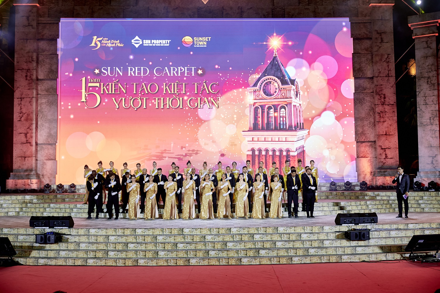 Sun Red Carpet – Xúc cảm bùng nổ về 15 năm Sun Group- Ảnh 1.