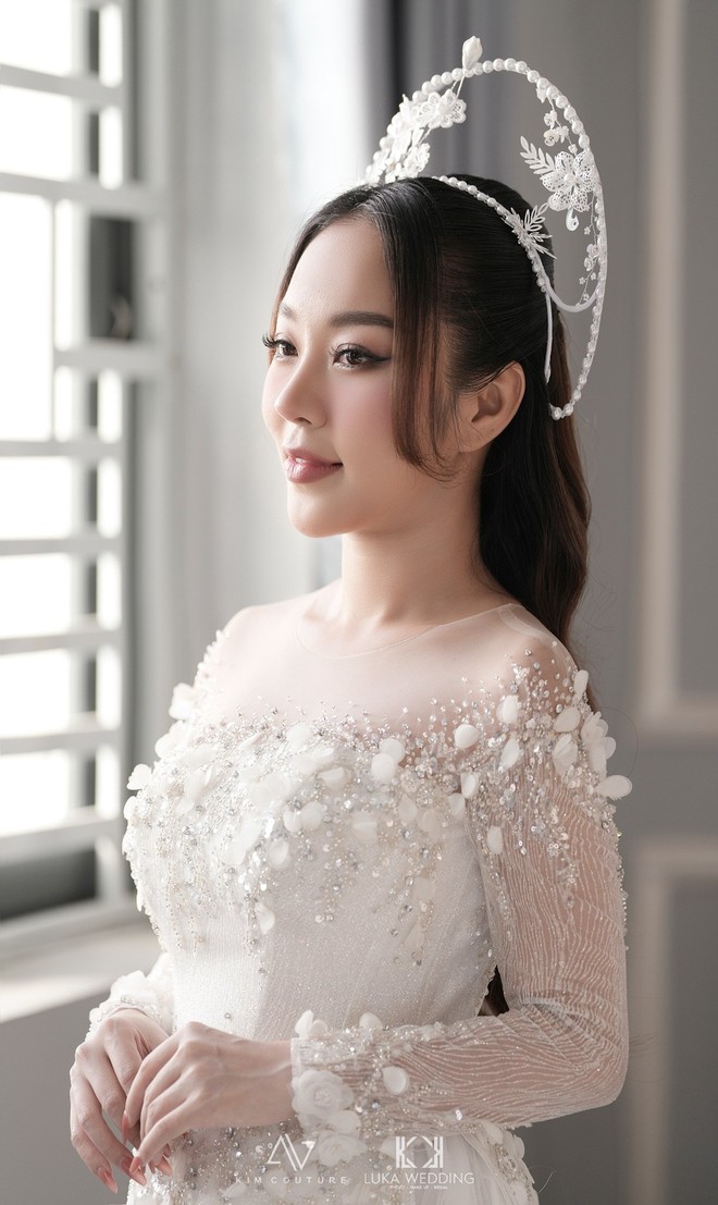 Đám cưới TiTi (HKT) tại Cần Thơ: Chú rể điển trai đón dâu bằng Rolls-Royce, dàn sính lễ bạc tỷ gây choáng- Ảnh 5.