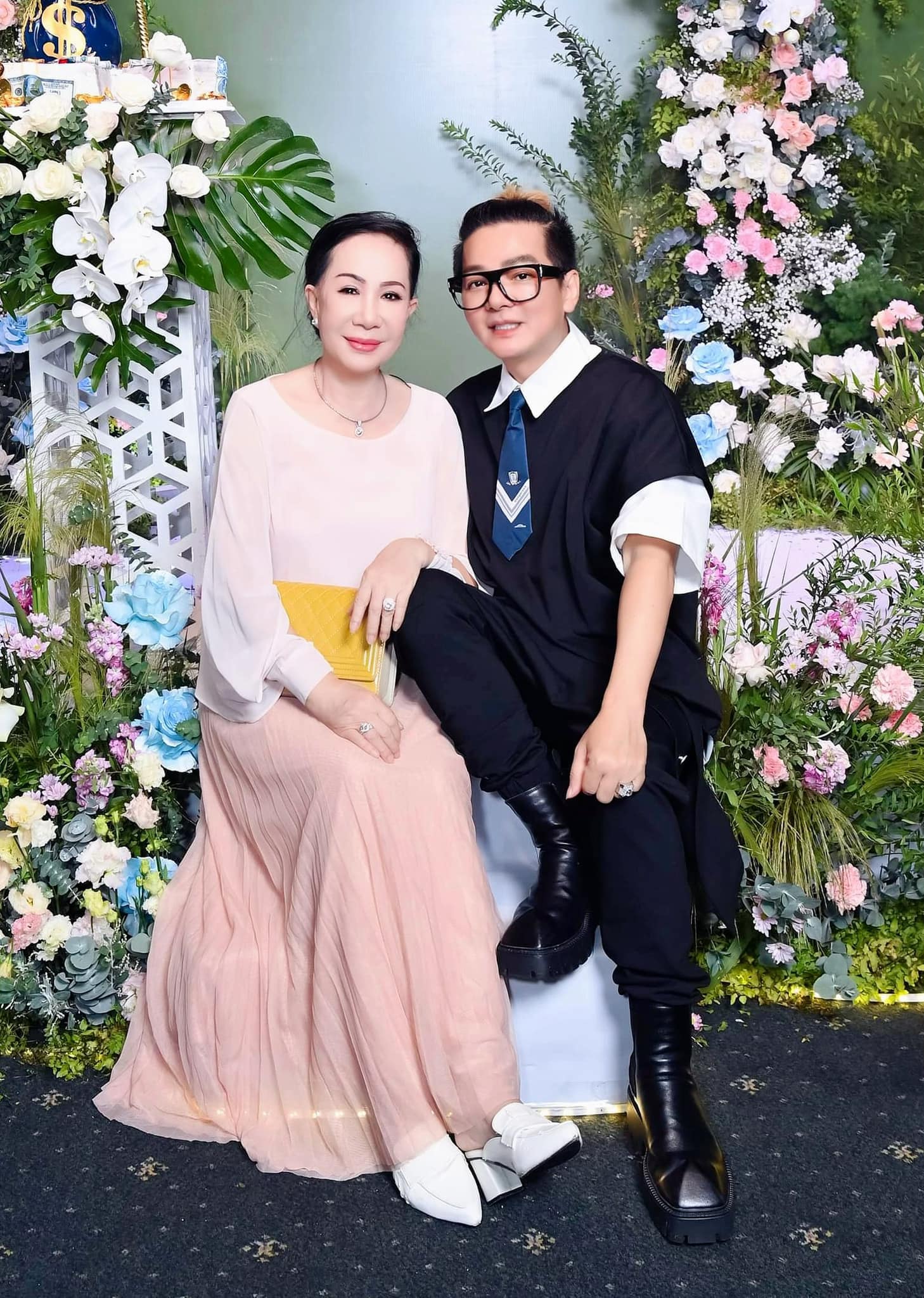 Hai ca sĩ Việt kết hôn 20, 30 năm không con cái vẫn hạnh phúc ái ân bên bạn đời- Ảnh 2.