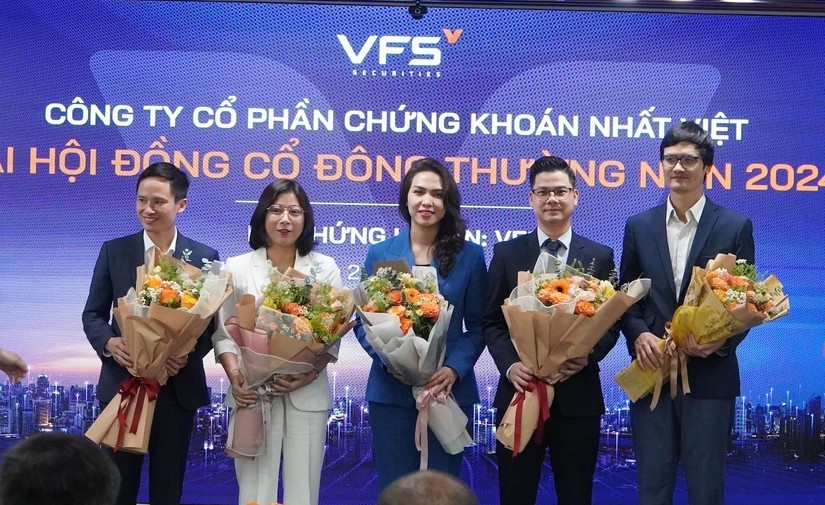 Chứng khoán Nhất Việt có nữ Chủ tịch HĐQT, dự kiến chào bán 120 triệu cổ phiếu