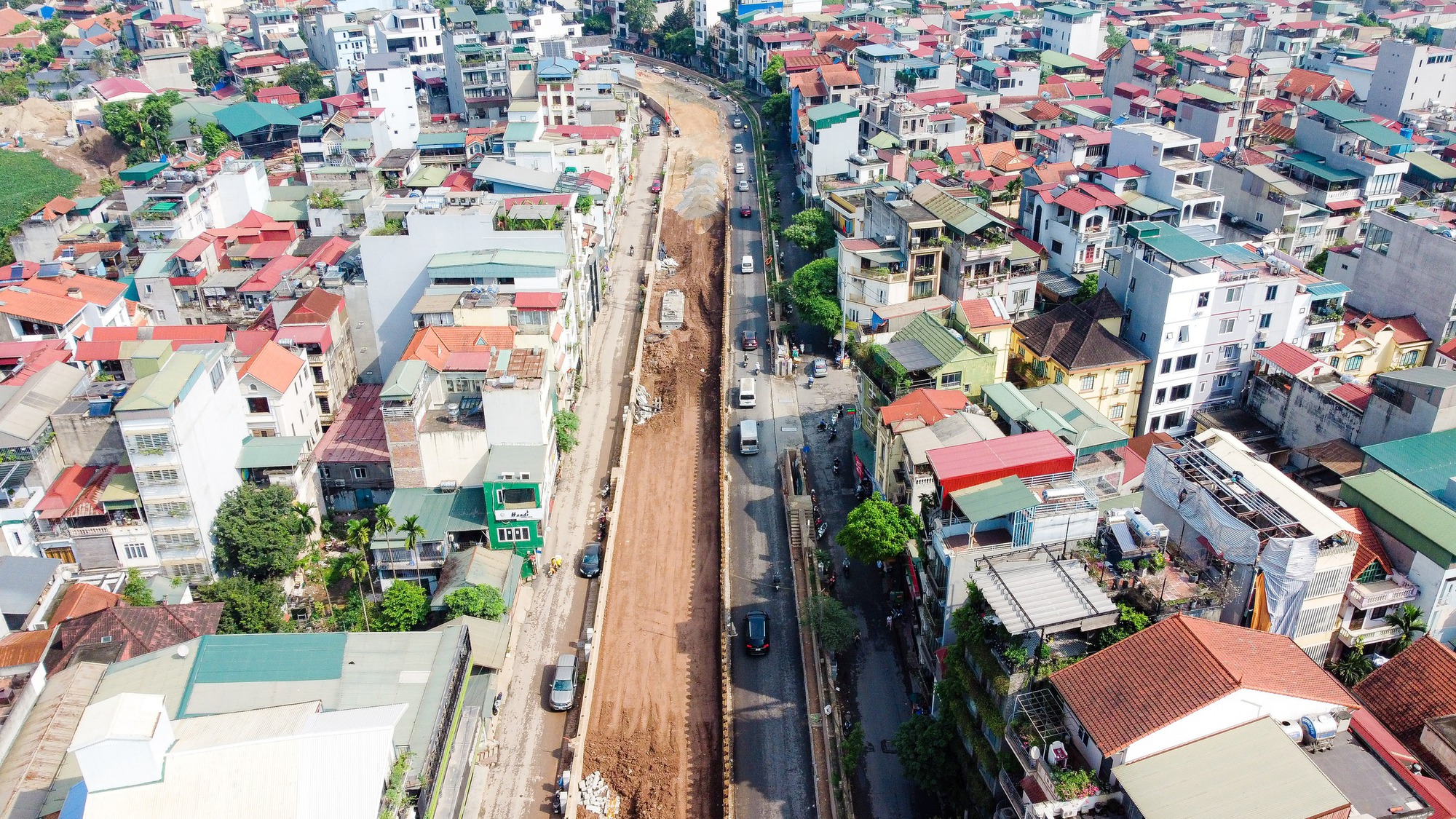 VIDEO: Toàn cảnh tuyến đường kết nối quận Ba Đình với sân bay Nội Bài trước ngày về đích- Ảnh 4.