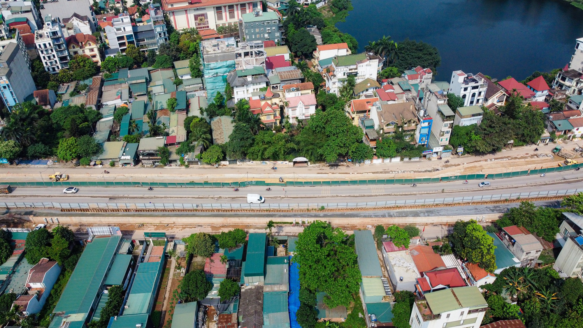 VIDEO: Toàn cảnh tuyến đường kết nối quận Ba Đình với sân bay Nội Bài trước ngày về đích- Ảnh 11.
