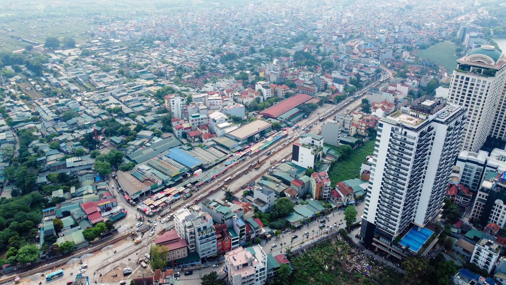 VIDEO: Toàn cảnh tuyến đường kết nối quận Ba Đình với sân bay Nội Bài trước ngày về đích- Ảnh 13.