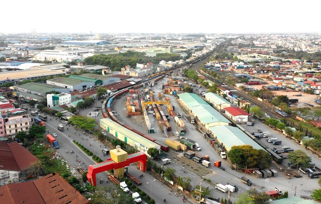 Bình Dương muốn dùng đất khu công nghiệp Sóng Thần làm ga đường sắt lớn nhất nước- Ảnh 6.