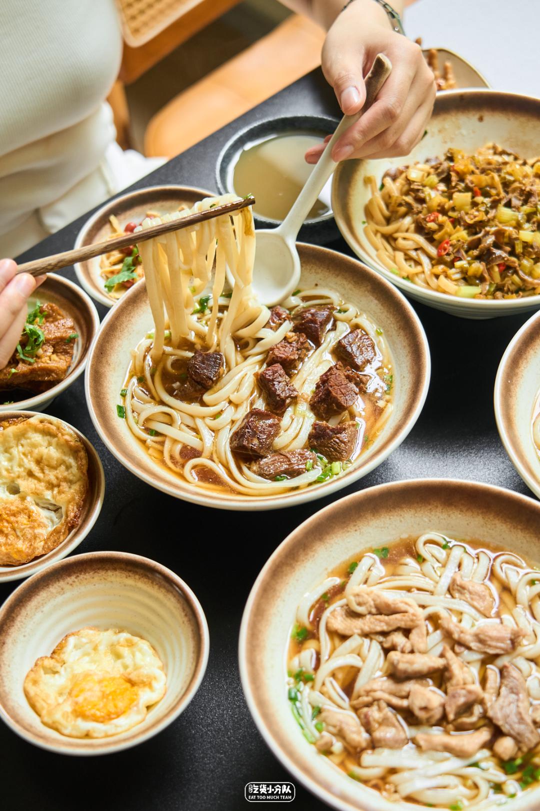 Khám phá ẩm thực vỉa hè của các bà dì Thượng Hải: Những quầy hàng gắn liền với tuổi thơ bao thế hệ- Ảnh 29.