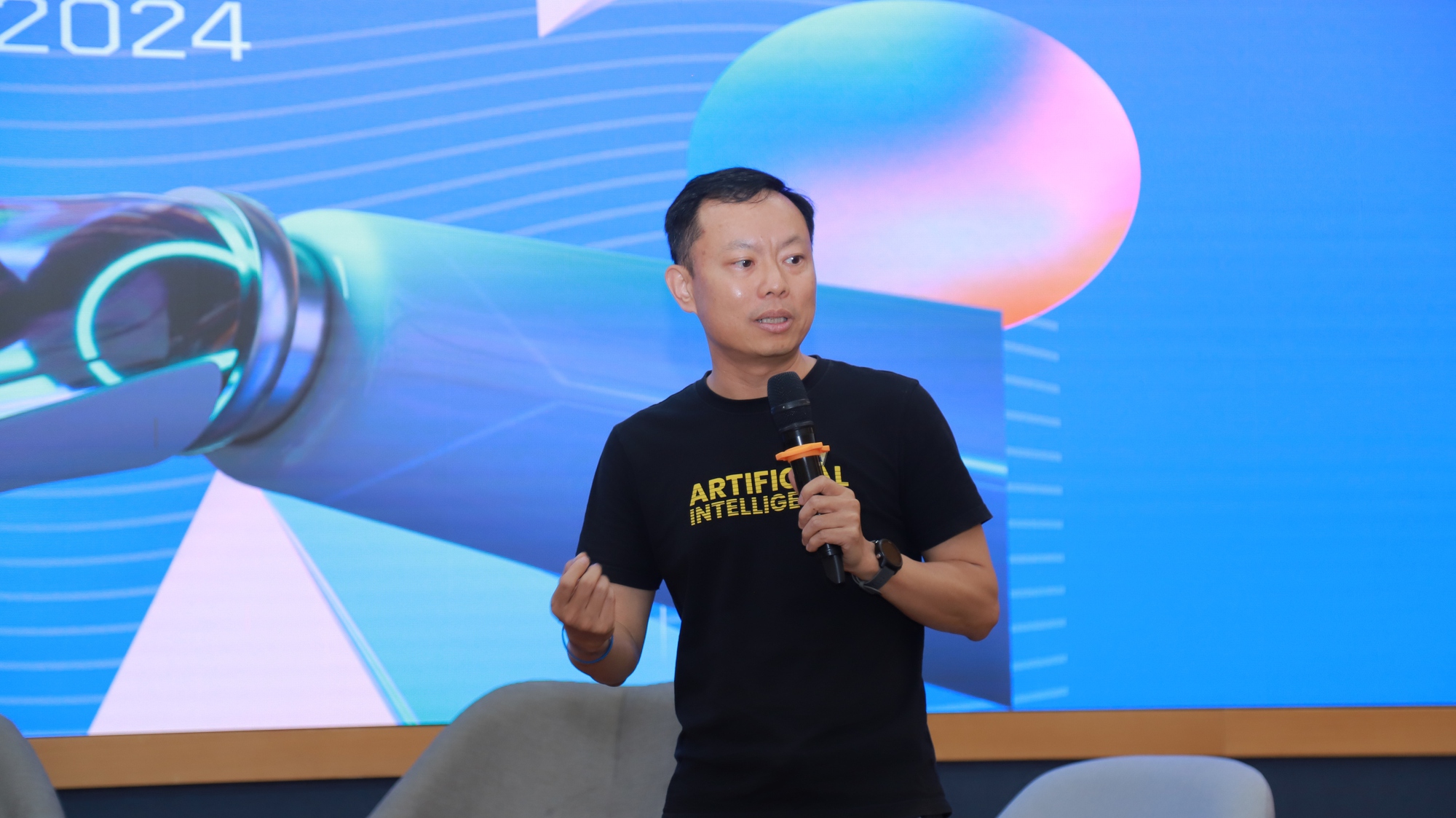 Ứng dụng AI, một doanh nghiệp Việt đạt doanh thu kỷ lục 1 tỷ USD- Ảnh 4.