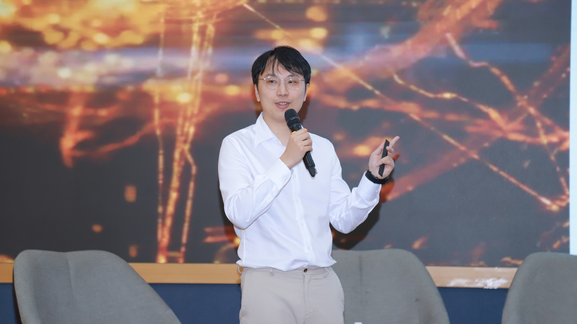 Ứng dụng AI, một doanh nghiệp Việt đạt doanh thu kỷ lục 1 tỷ USD- Ảnh 3.