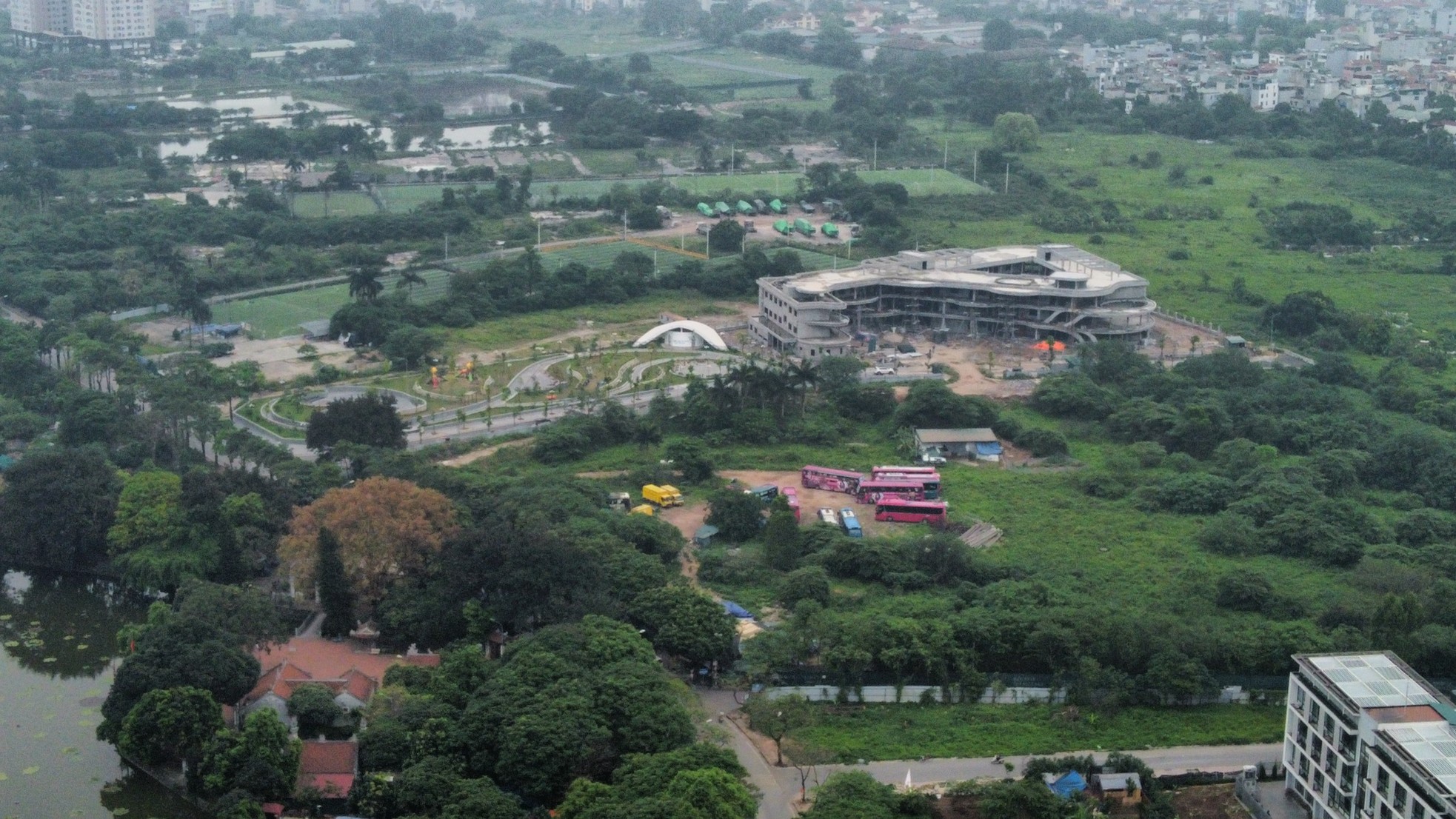 Khu đất 'mọc' bãi xe lậu nơi phường đông dân nhất Hà Nội chuẩn bị xây trường học- Ảnh 8.