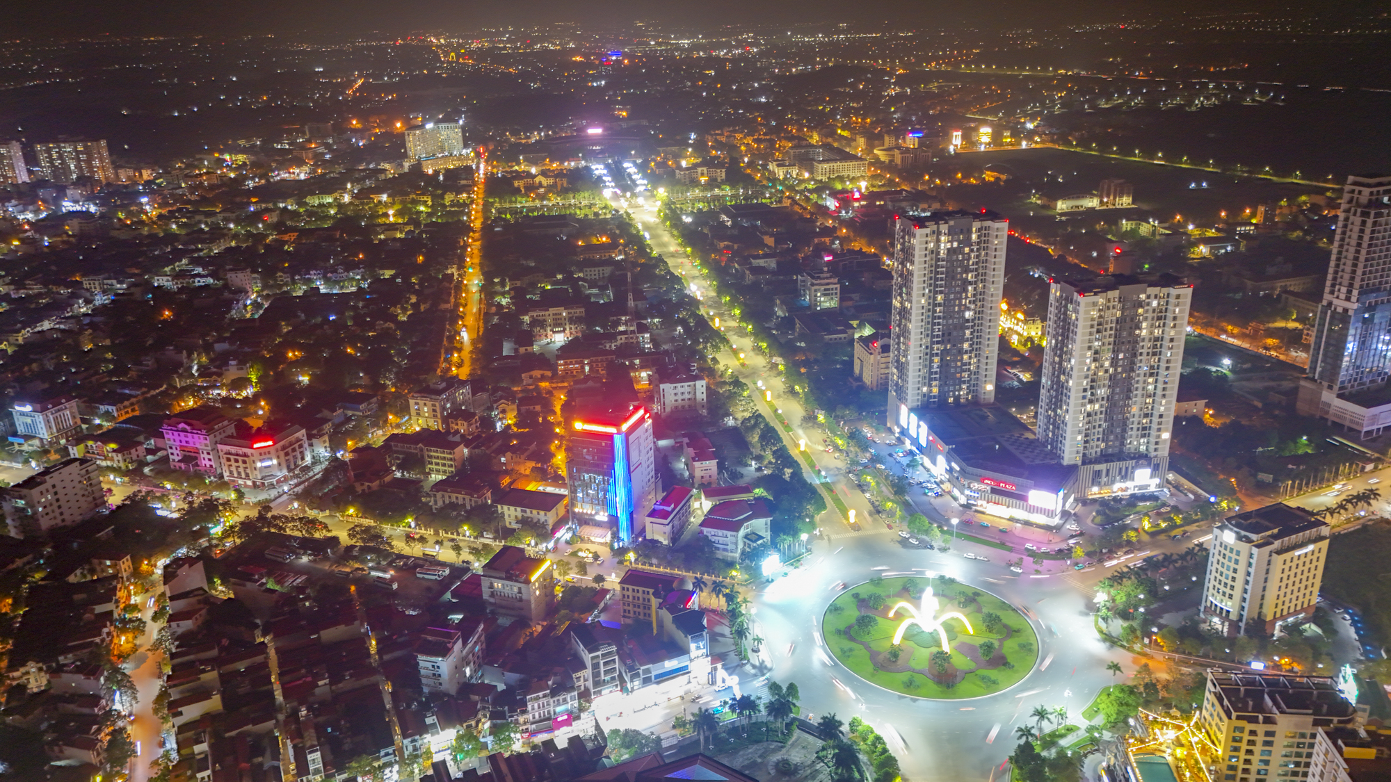 Khu vực trung tâm của trung tâm tỉnh sắp lên thành phố: Có khu hành chính độc đáo bậc nhất Việt Nam; Vingroup, Vietcombank phô diễn vị thế- Ảnh 11.