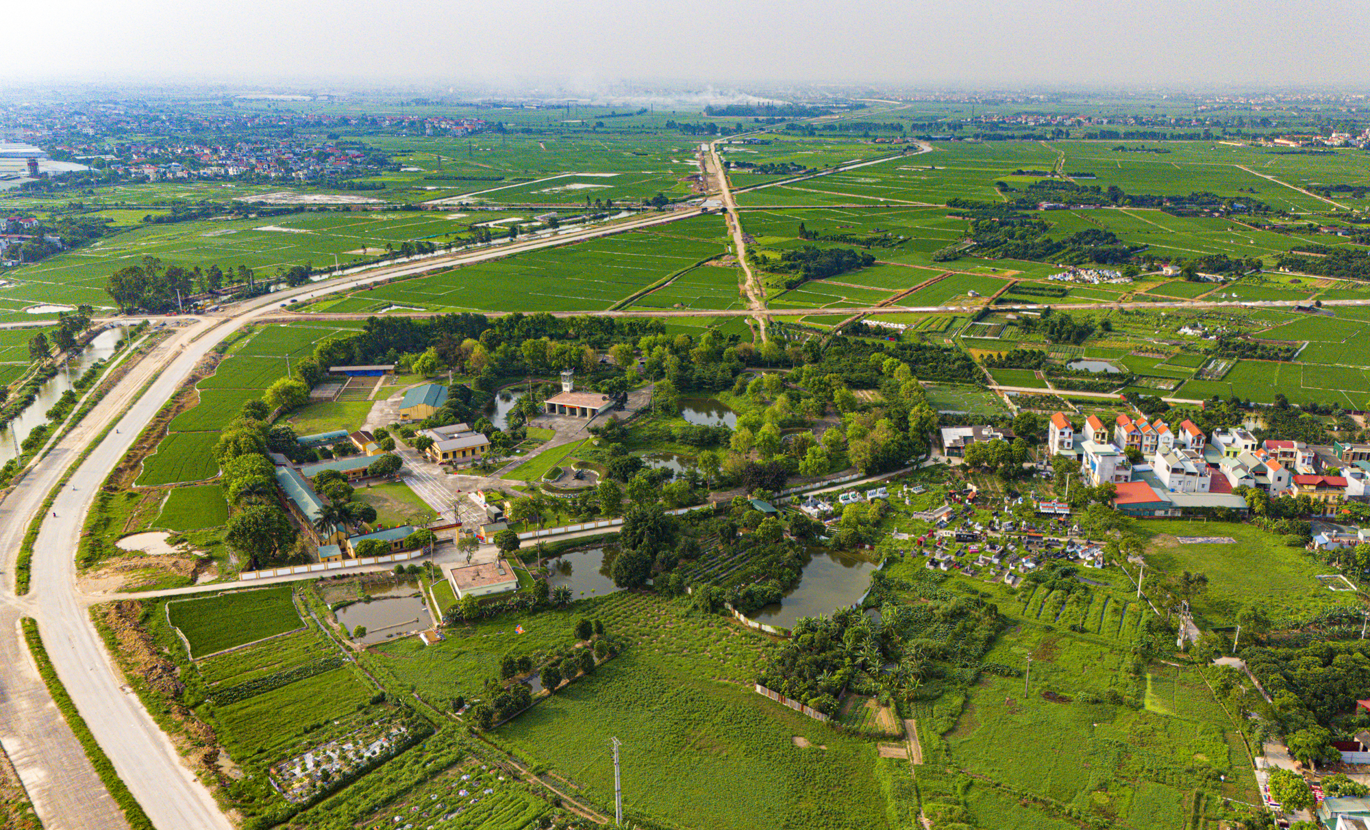 Toàn cảnh tuyến đường gần 3.000 tỷ sắp hoàn thành, kết nối hàng loạt khu công nghiệp, khu đô thị lớn ở Hưng Yên- Ảnh 13.