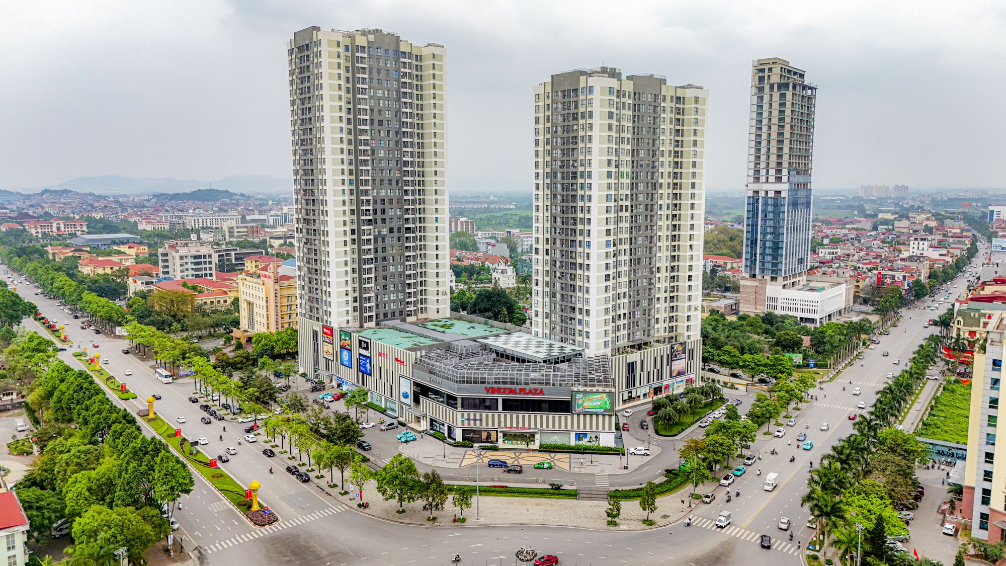 Khu vực trung tâm của trung tâm tỉnh sắp lên thành phố: Có khu hành chính độc đáo bậc nhất Việt Nam; Vingroup, Vietcombank phô diễn vị thế- Ảnh 3.