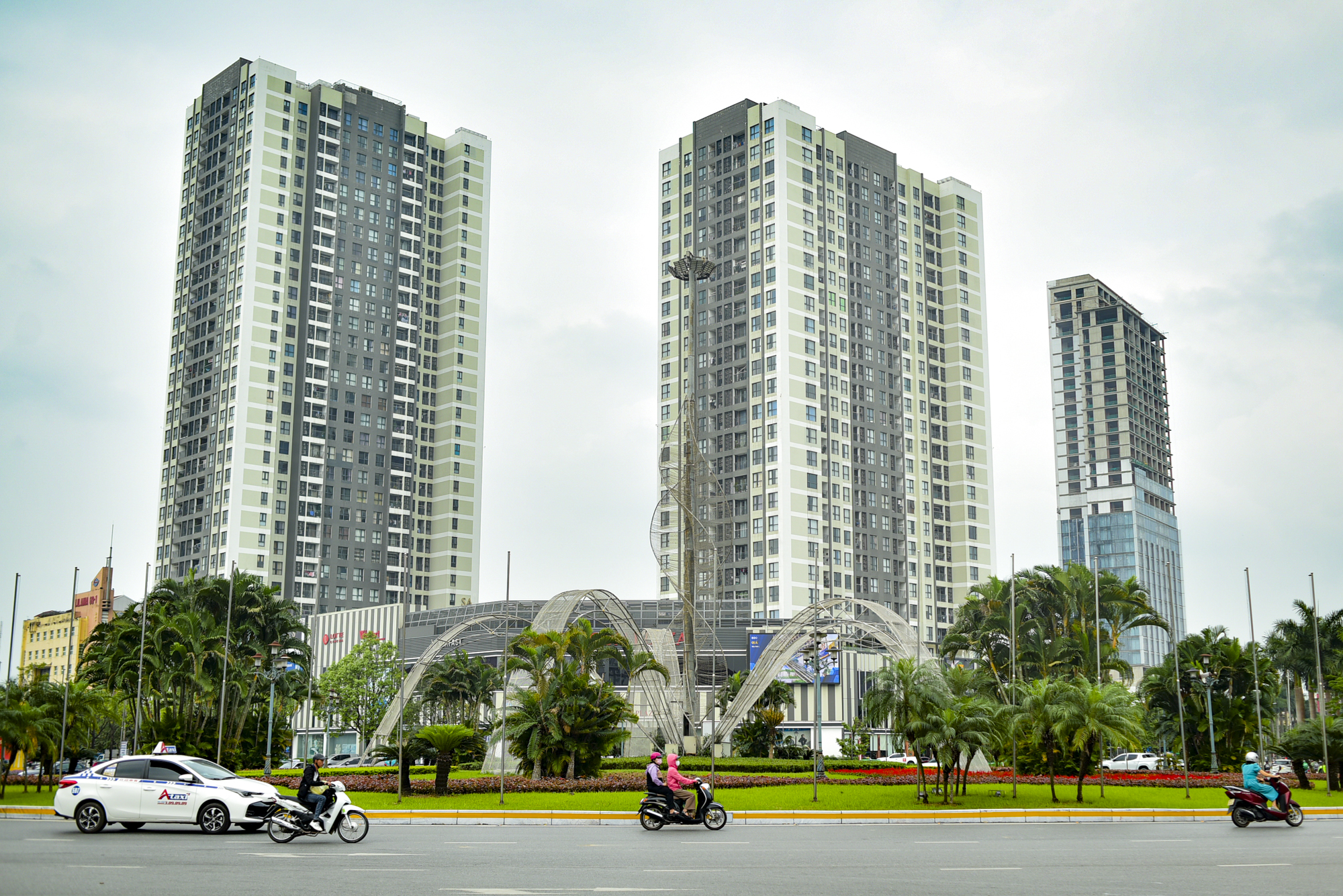Khu vực trung tâm của trung tâm tỉnh sắp lên thành phố: Có khu hành chính độc đáo bậc nhất Việt Nam; Vingroup, Vietcombank phô diễn vị thế- Ảnh 4.