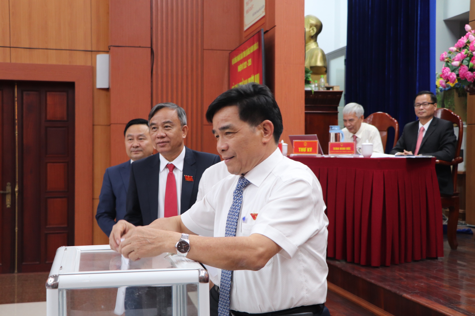 Ông Trần Nam Hưng giữ chức Phó Chủ tịch UBND tỉnh Quảng Nam- Ảnh 1.