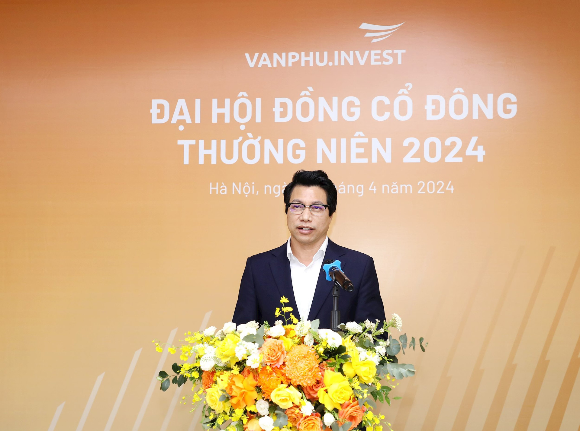 Văn Phú – Invest: Doanh thu 2024 mục tiêu đạt 2.775 tỷ, lợi nhuận 405 tỷ đồng- Ảnh 2.