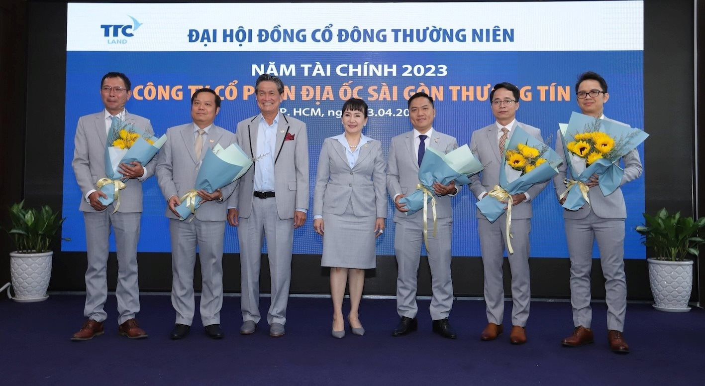 Ông Đặng Văn Thành tiết lộ lý do bà Huỳnh Bích Ngọc rời ghế Chủ tịch TTC Land, 2 nhóm cổ đông đại diện bởi 2 mẹ con bà Ngọc đề cử TVHĐQT mới- Ảnh 2.
