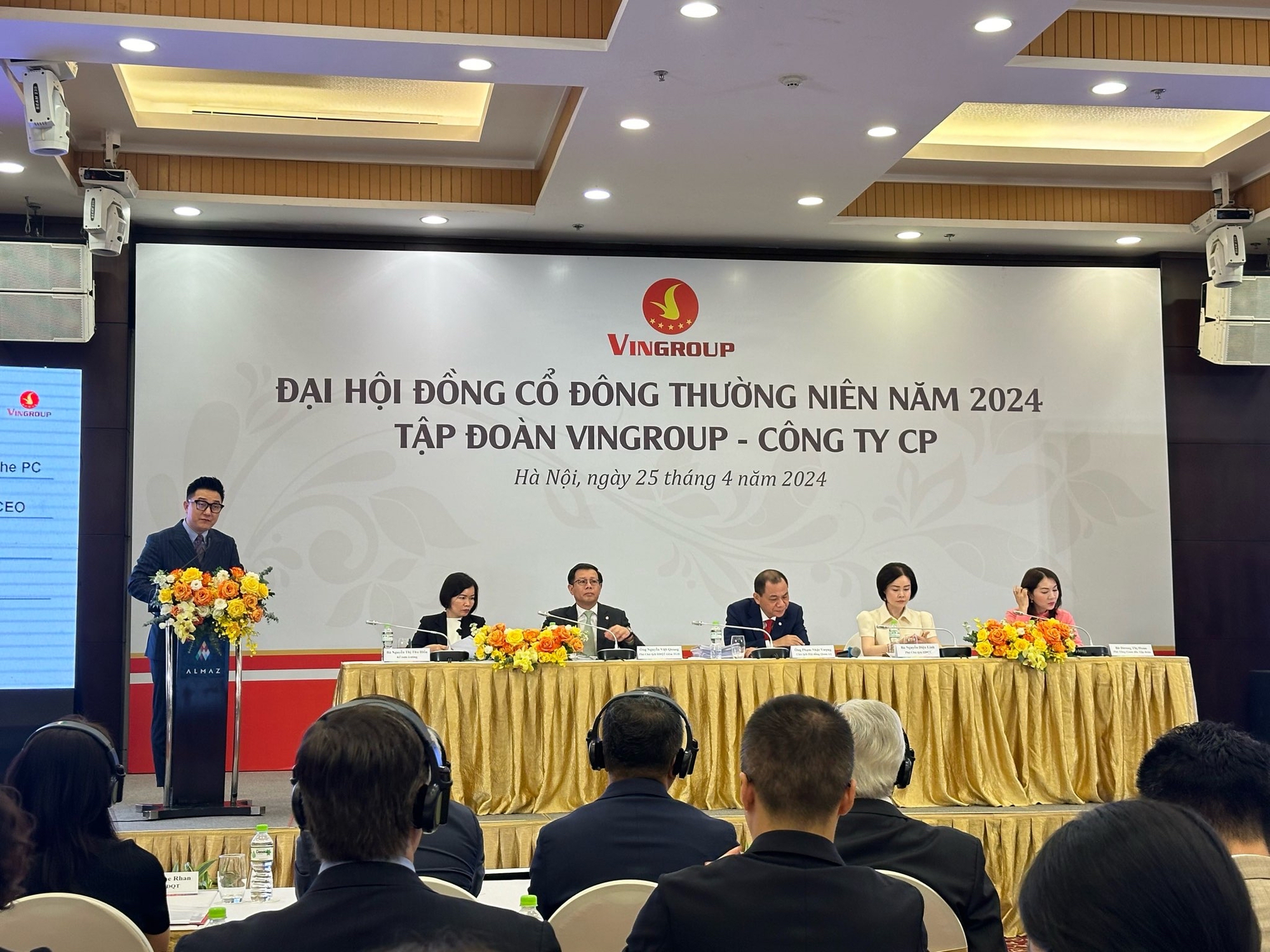 Tỷ phú Phạm Nhật Vượng: Có thể hoàn tất niêm yết Vinpearl cuối năm nay, sẽ IPO Xanh SM ra thị trường quốc tế- Ảnh 1. Tỷ phú Phạm Nhật Vượng: Có thể hoàn tất niêm yết Vinpearl cuối năm nay, sẽ IPO Xanh SM ra thị trường quốc tế- Ảnh 1.