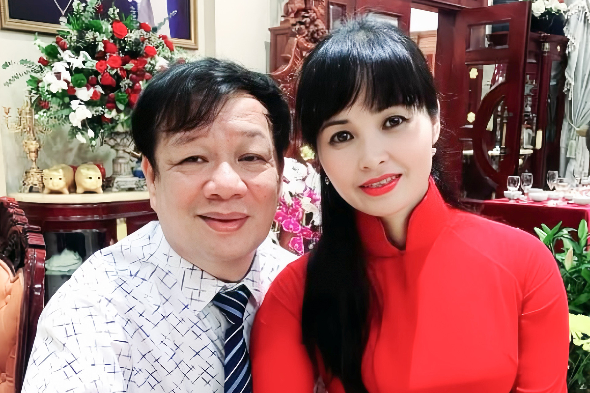 Nữ ca sĩ Quảng Ninh là mẹ 4 con, lấy đại gia hơn 13 tuổi, sống trong biệt thự 100 tỷ đồng nhưng tiết lộ 'không bao giờ xin tiền chồng'- Ảnh 4.