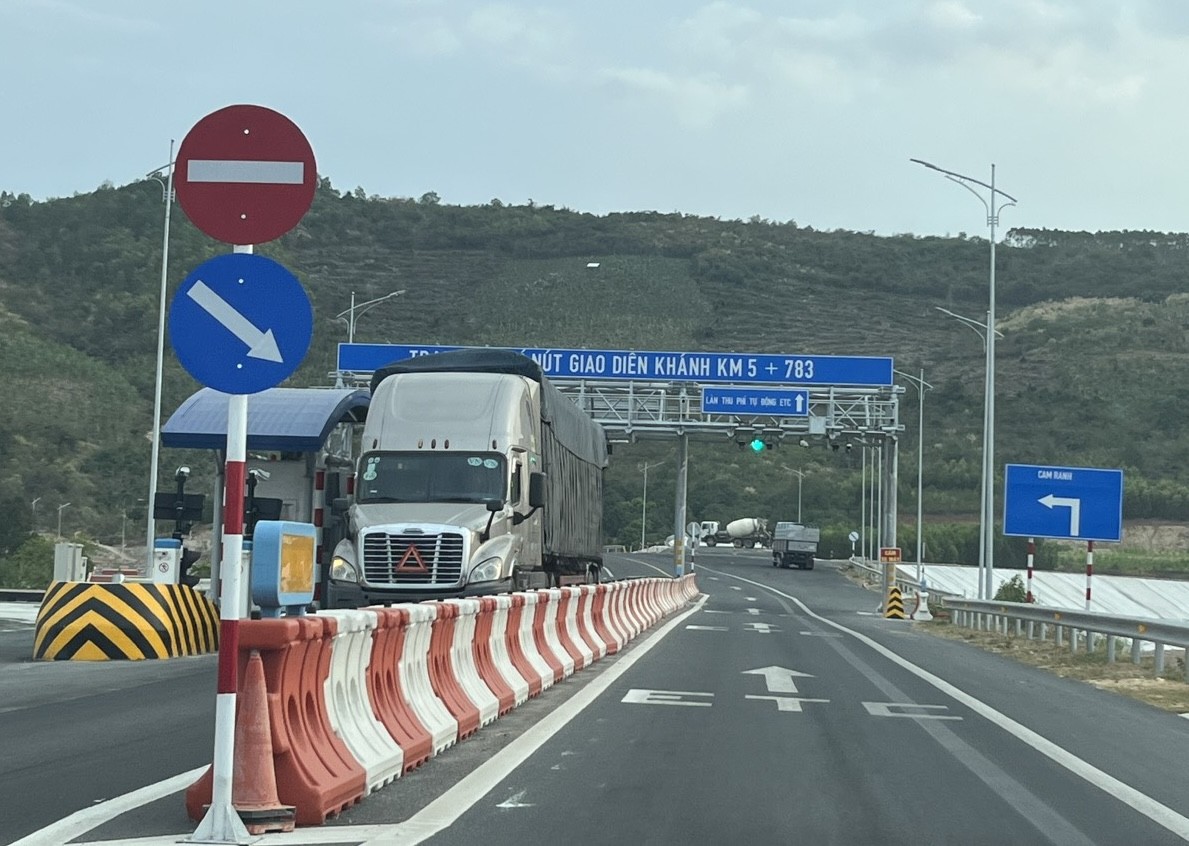 Cận cảnh cao tốc Nha Trang - Cam Lâm chính thức thu phí từ hôm nay- Ảnh 10.
