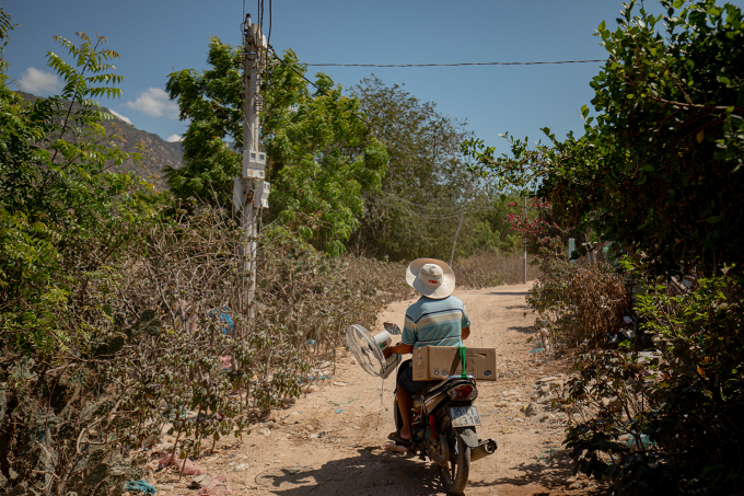 Xót xa cảnh bà con nông dân Ninh Thuận nỗ lực khoan giếng, tìm nước cứu hoa màu khi hồ thủy lợi khô đáy- Ảnh 11.