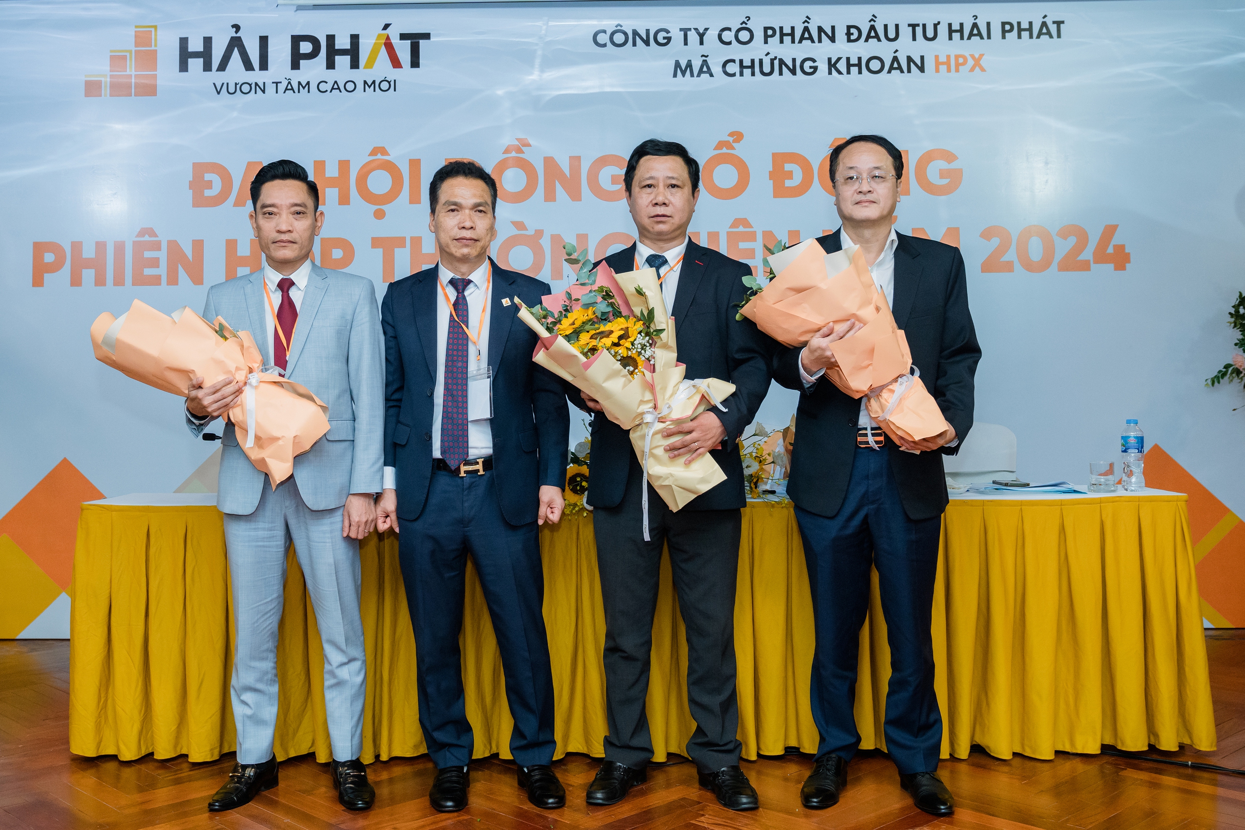 ĐHCĐ Hải Phát Invest: Đồng loạt triển khai các dự án tại Quảng Ninh, Hòa Bình, Bắc Giang, Cao Bằng...trong năm 2024- Ảnh 2.