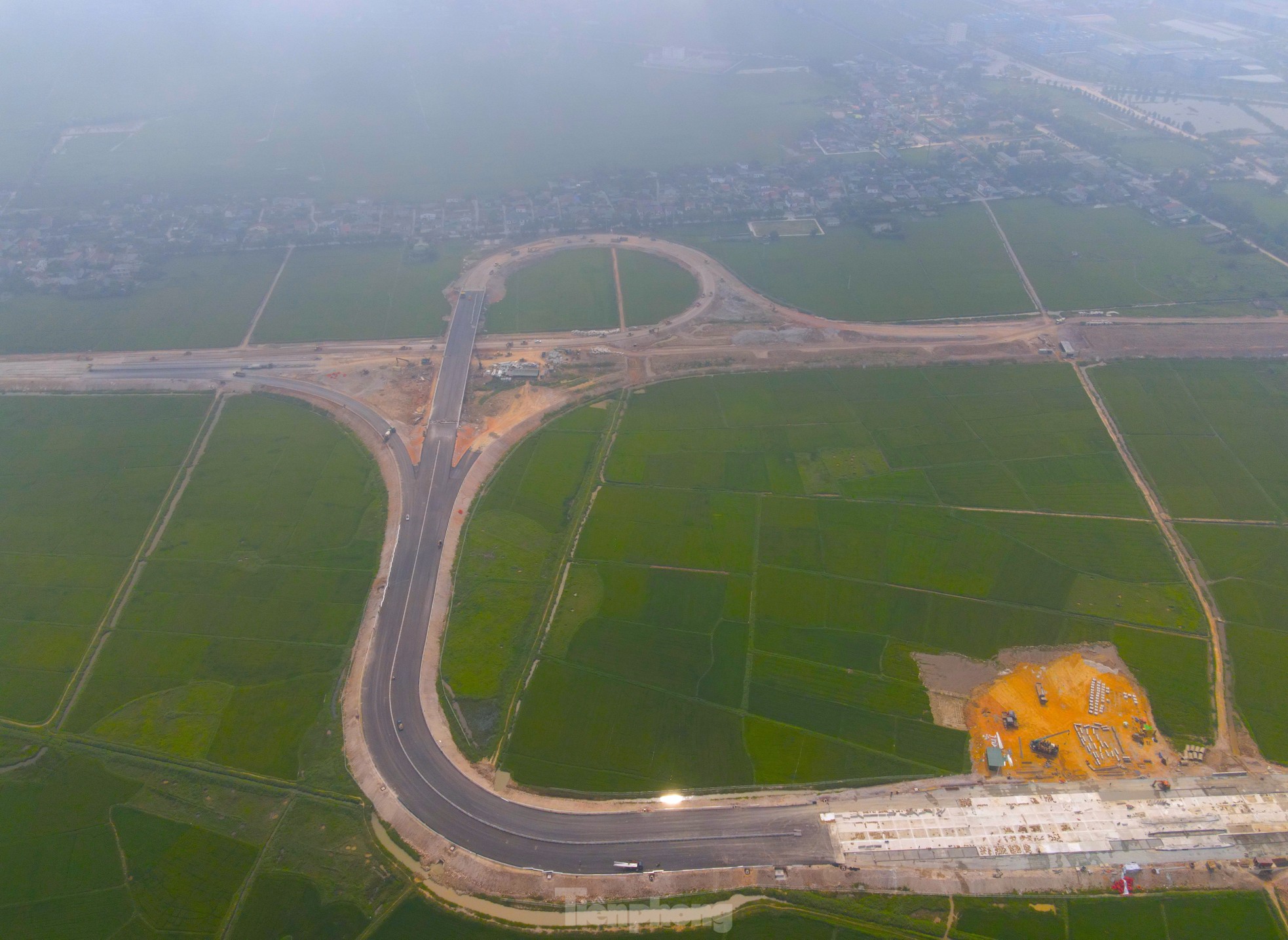 Toàn cảnh 30 km cao tốc Diễn Châu - Bãi Vọt trước ngày thông xe- Ảnh 24.