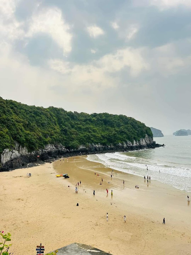 Nhiều điểm du lịch vắng khách bất ngờ trong ngày nghỉ đầu tiên: Từ Cát Bà đến Đà Lạt, Vũng Tàu đều thưa thớt- Ảnh 2.