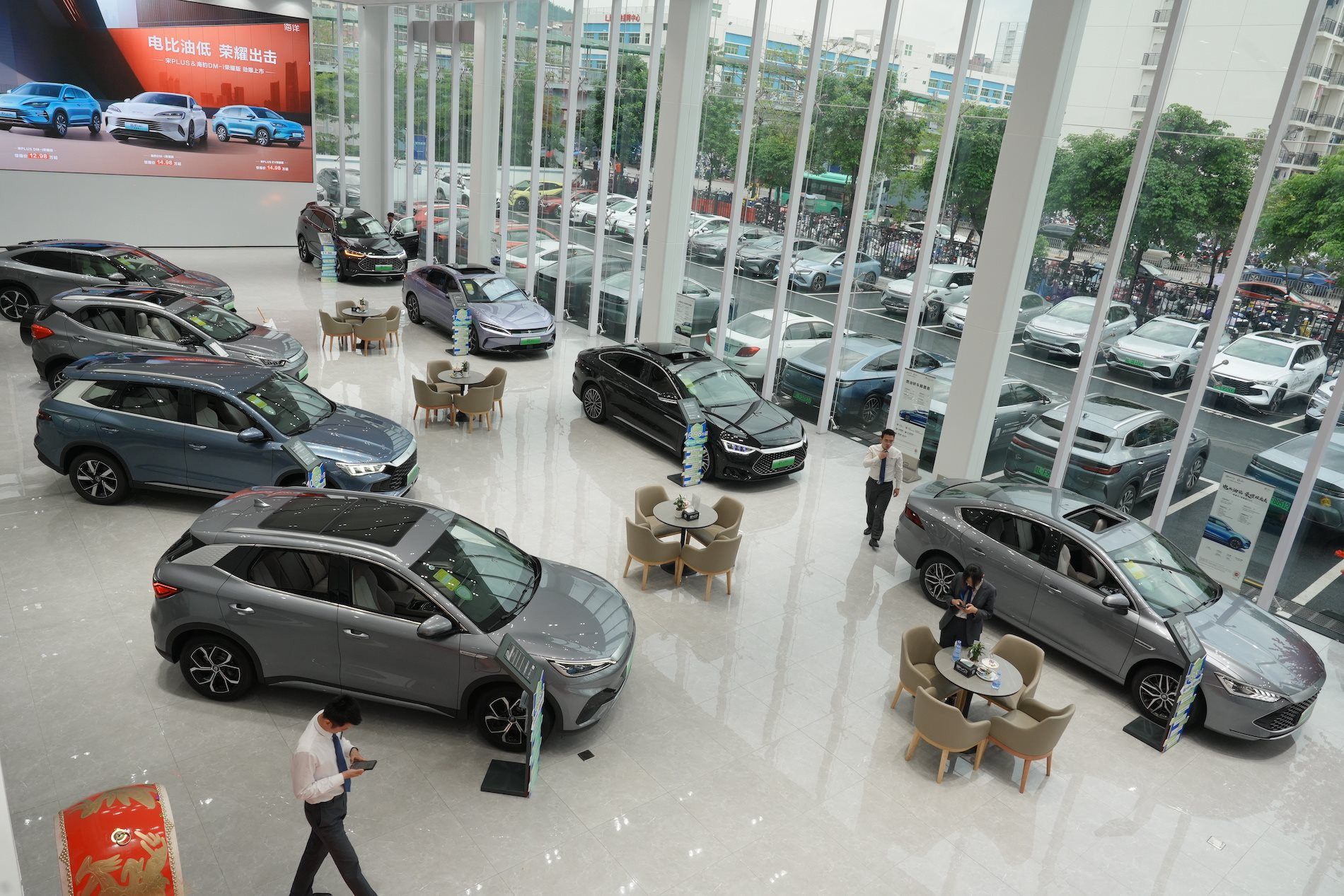 ‘Trùm xe điện’ BYD chính thức vào Việt Nam tháng 6, bán liền 6 mẫu xe ngay trong năm nay- Ảnh 1.