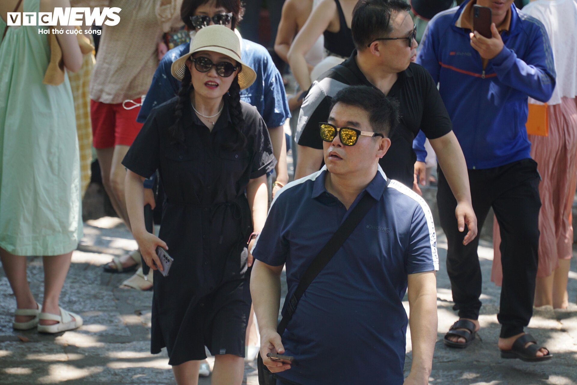 Các điểm tham quan, vui chơi ở Nha Trang đông nghịt trong ngày nghỉ lễ thứ hai- Ảnh 17.