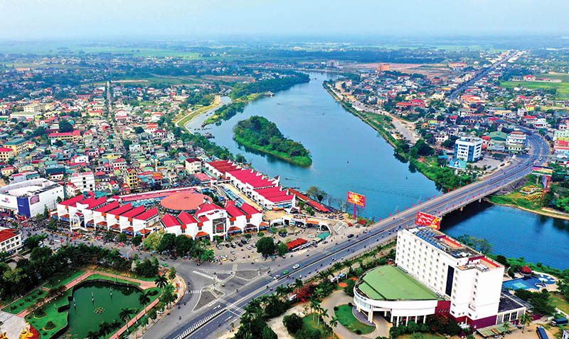 Một thành phố ghi nhận ngày nắng nóng nhất từ đầu năm 2024 với 43,2 độ C, kém kỷ lục Việt Nam đúng 1 độ C- Ảnh 2.