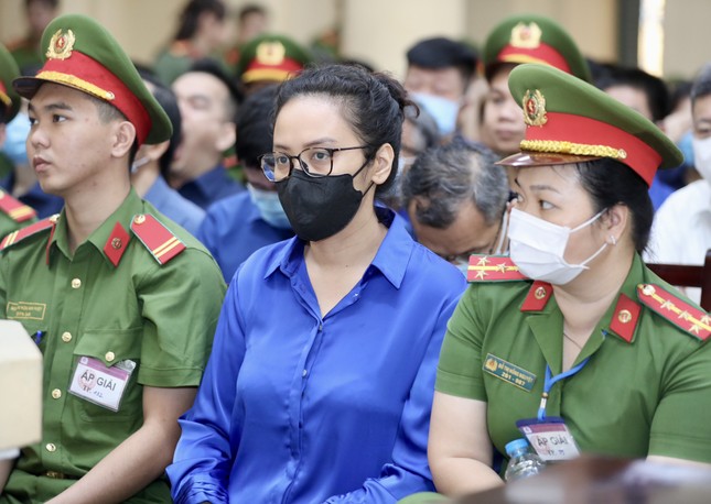 Viện kiểm sát đề nghị giảm mức phạt tù cho chồng và cháu gái bà Trương Mỹ Lan- Ảnh 2.
