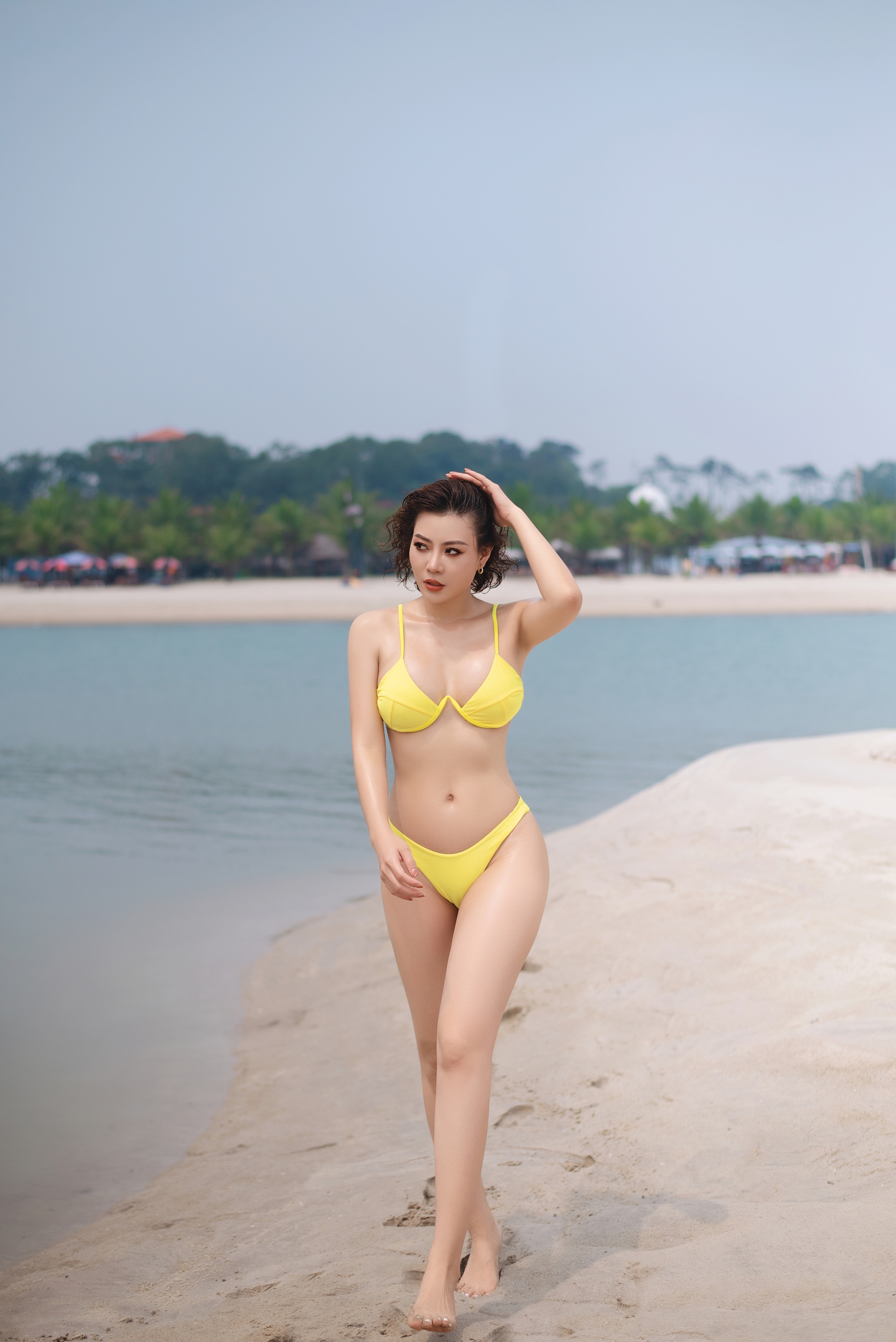 Thanh Hương khoe vẻ đẹp nuột nà, đáng ngưỡng mộ trong loạt ảnh mới- Ảnh 1.
