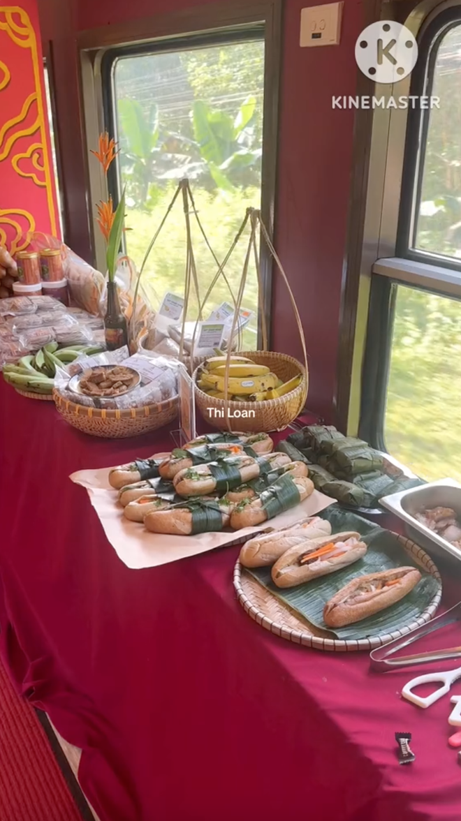 Bánh mì chuối xanh xuất hiện trên chuyến tàu di sản Huế - Đà Nẵng: Cách ủng hộ bà con nông dân vừa độc đáo vừa ý nghĩa- Ảnh 2.