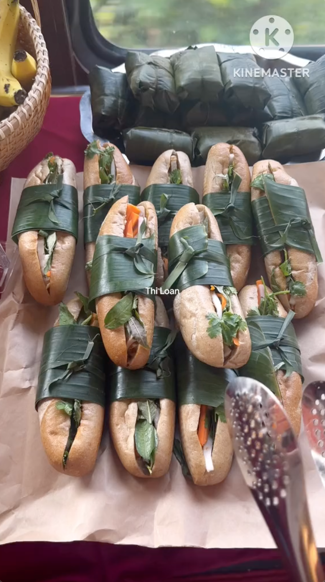Bánh mì chuối xanh xuất hiện trên chuyến tàu di sản Huế - Đà Nẵng: Cách ủng hộ bà con nông dân vừa độc đáo vừa ý nghĩa- Ảnh 3.