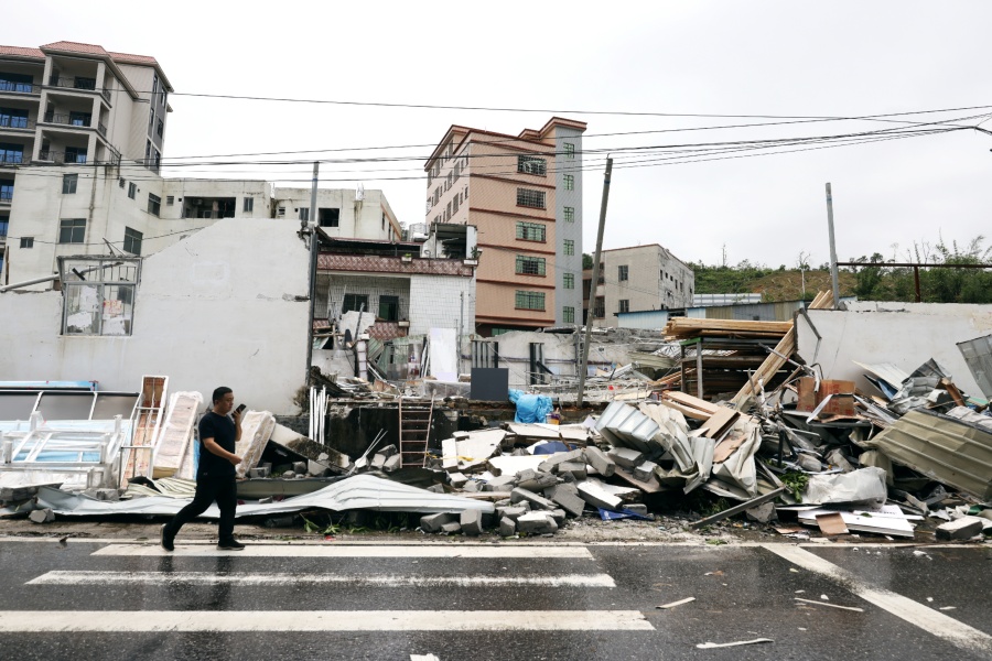 Những hình ảnh về thiệt hại do trận lốc xoáy kinh hoàng quét qua Quảng Châu (Trung Quốc)- Ảnh 8.