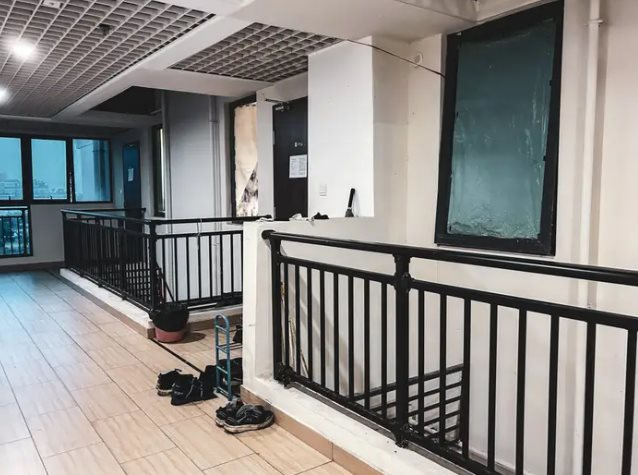 Mệnh danh thiên đường 100 tỷ USD, khu bất động sản cao cấp ở một quốc gia Đông Nam Á hóa “thị trấn ma”, hàng trăm dãy cửa sổ tối om về đêm, sau 2 năm duy nhất 1 khu vực có sức sống- Ảnh 3. Mệnh danh thiên đường 100 tỷ USD, khu bất động sản cao cấp ở một quốc gia Đông Nam Á hóa “thị trấn ma”, hàng trăm dãy cửa sổ tối om về đêm, sau 2 năm duy nhất 1 khu vực có sức sống- Ảnh 3.