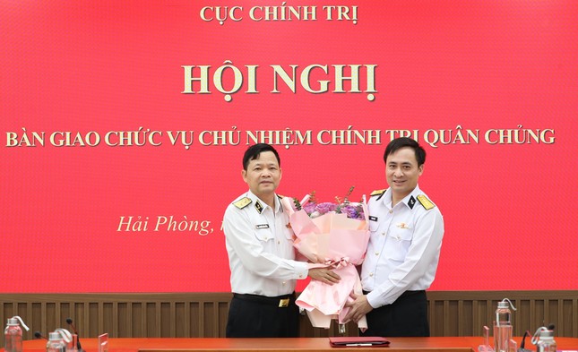 Quân ủy Trung ương - Bộ Quốc phòng bổ nhiệm Đại tá Vũ Anh Tuấn làm Chủ nhiệm Chính trị Hải quân- Ảnh 1. Quân ủy Trung ương - Bộ Quốc phòng bổ nhiệm Đại tá Vũ Anh Tuấn làm Chủ nhiệm Chính trị Hải quân- Ảnh 1.