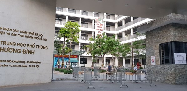 Trường THPT công lập TO ĐẸP, có đủ bể bơi, sân tập ở quận Thanh Xuân: Thành lập chưa lâu nhưng thành tích 