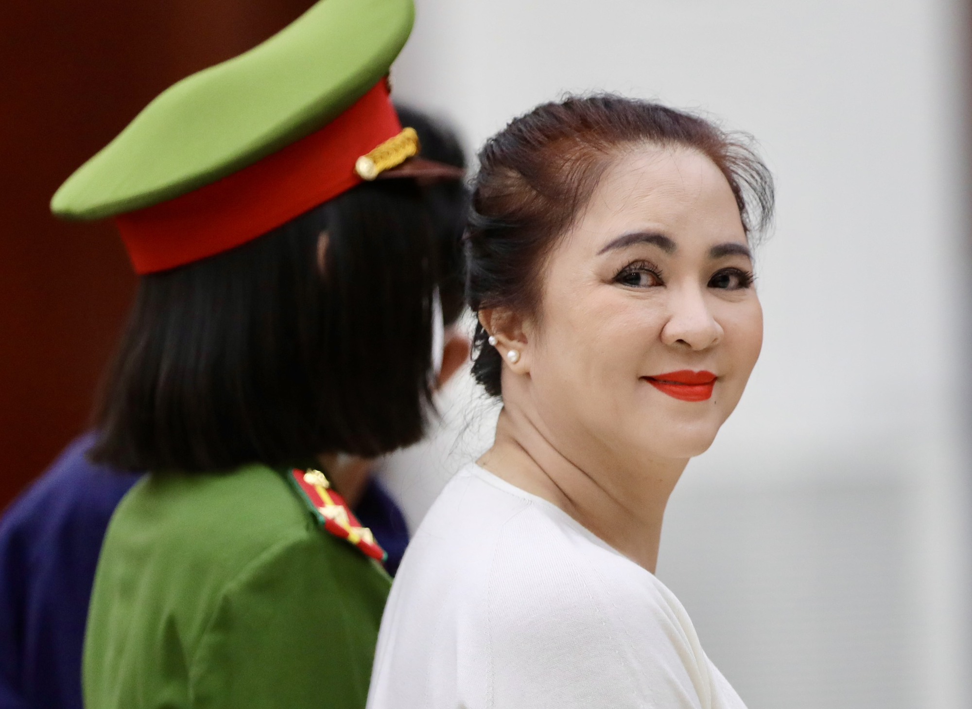Hình ảnh bà Nguyễn Phương Hằng tại tòa sáng nay- Ảnh 10.