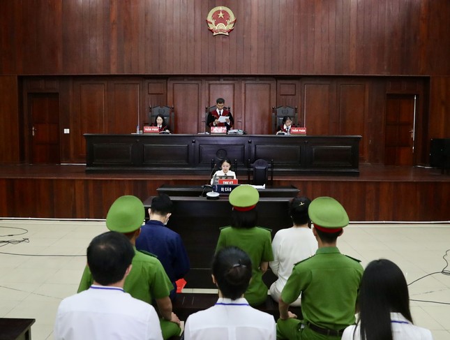 Bà Nguyễn Phương Hằng nói sai lầm lớn nhất cuộc đời là không cập nhật 'Luật An ninh mạng'- Ảnh 1.