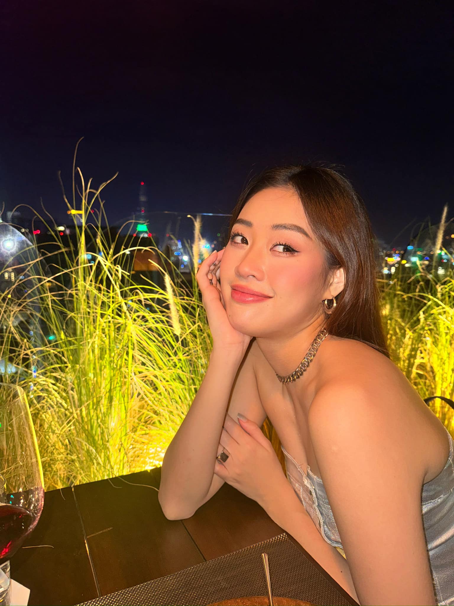 Hoa hậu Khánh Vân dạo này: Vừa tậu nhà mới, xe bạc tỷ và chuyện tình cảm cực kín tiếng- Ảnh 17.
