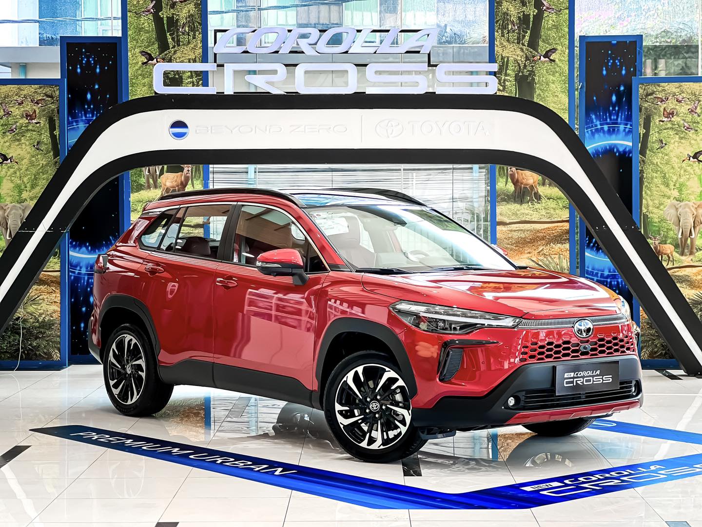 Toyota Corolla Cross 2024 giá từ 820 triệu tại Việt Nam: Màn hình to, phanh điện tử, 'đồ chơi' hiện đại không kém xe Hàn- Ảnh 2.
