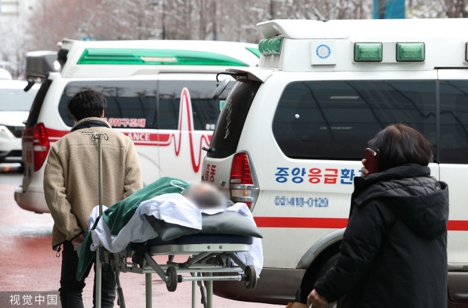 Khủng hoảng y tế tại Hàn Quốc: Bệnh nhân nguy kịch bị 3 bệnh viện từ chối cấp cứu, qua đời sau 9 tiếng chờ đợi trong vô vọng- Ảnh 1.